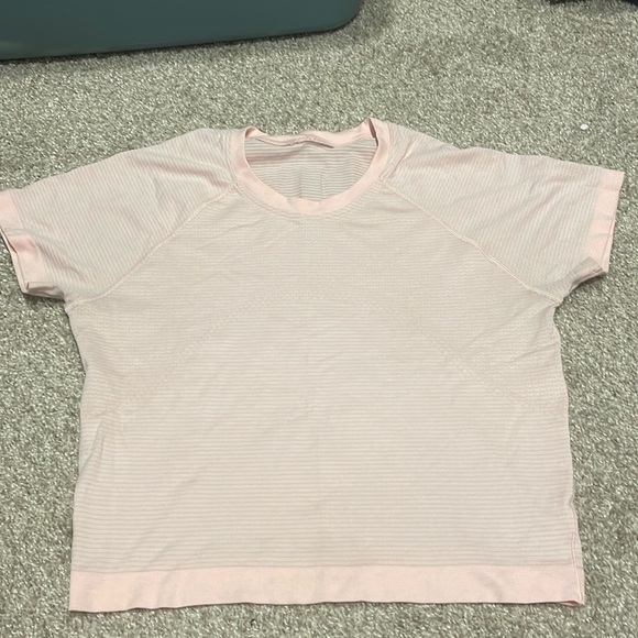 lululemon athletica Tops - lululemon athletica Light Pink Short Sleeve Top